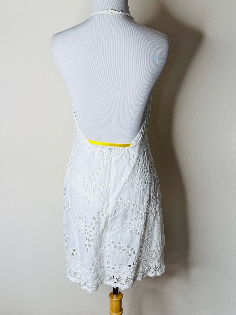 Zara White Eyelet Halter Mini Dress - Picture 7 of 7